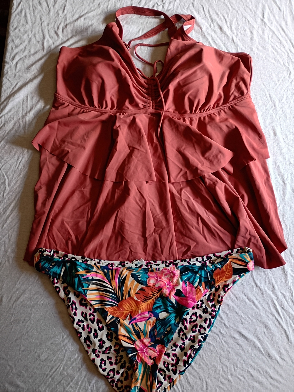 Size 22 Tankini Set W/Rust Ruffled Top and 2X Reversible Floral & Cheeah Bottoms